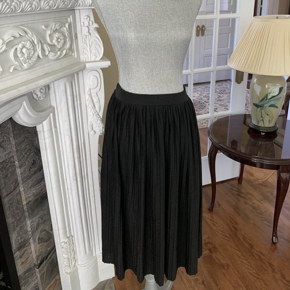 Mango Pleated Skirt - Picture 1 of 2